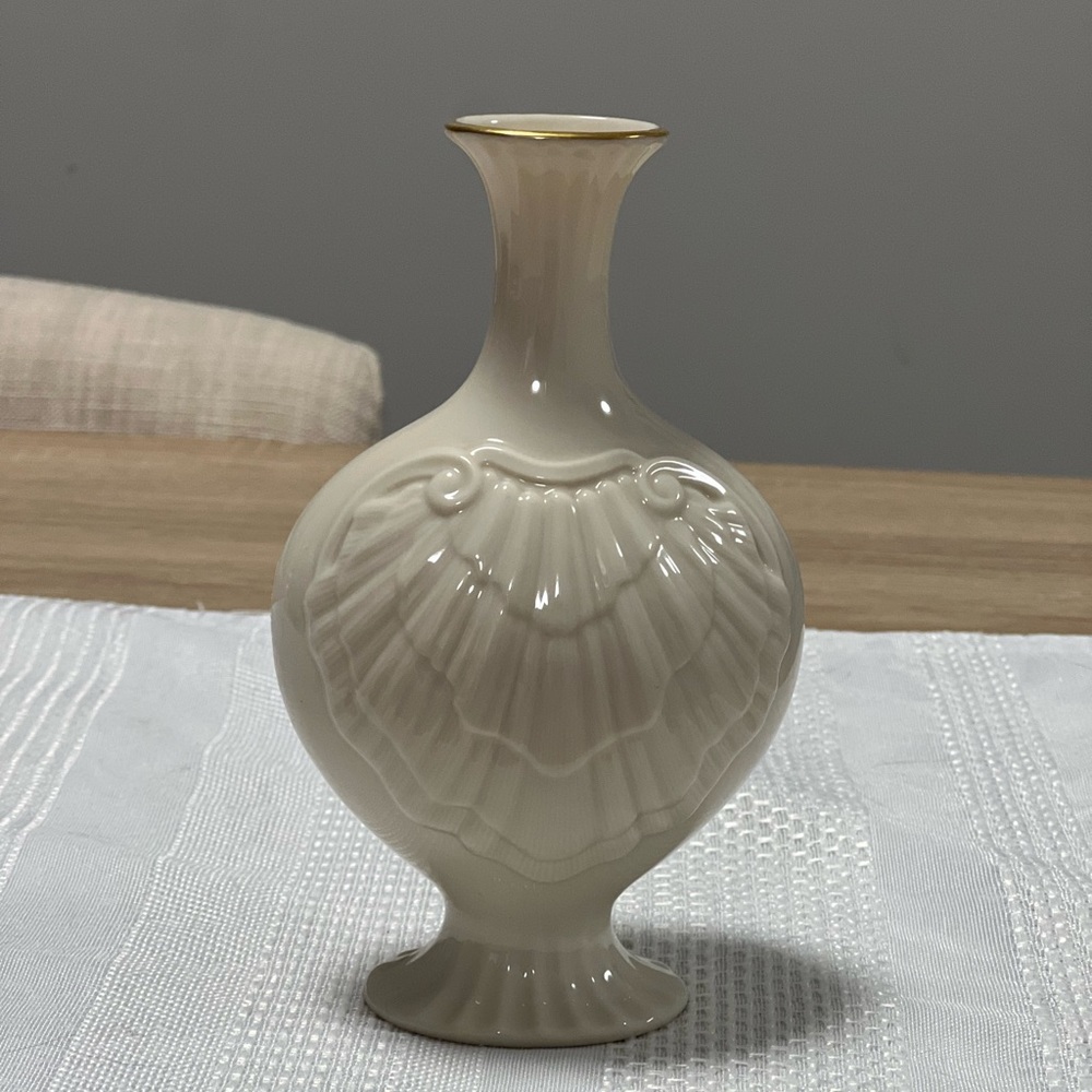 Lennox bud vase